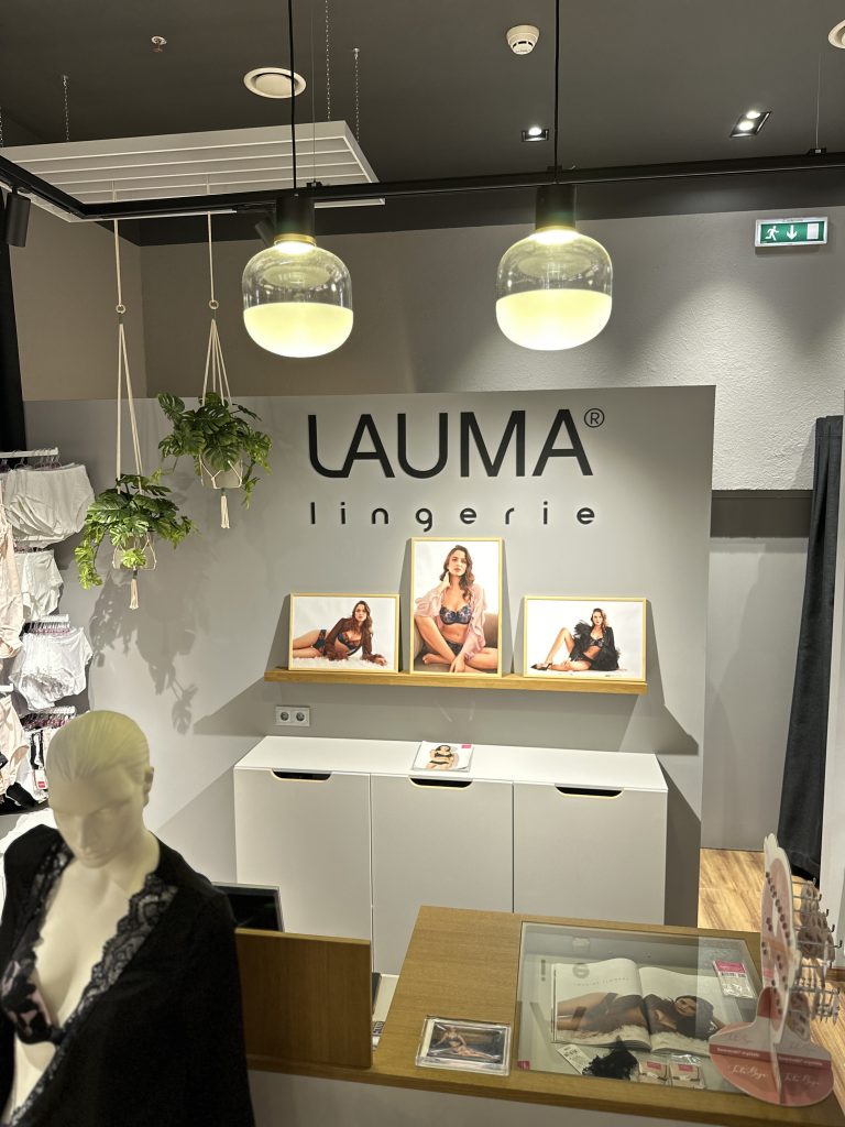 Lauma Lingerie fashion store in Akropole Alfa Riga! - Roug